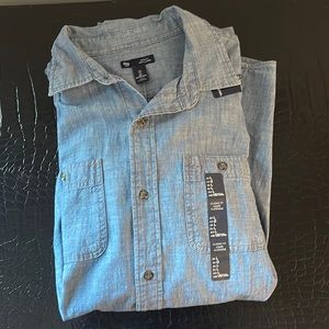 MEN’S SOFT DENIM BUTTON UP SHIRT